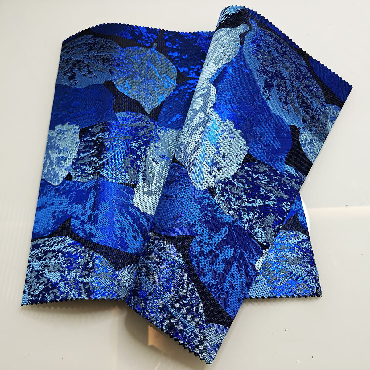 สีน้ำเงิน