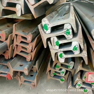Rieles de ferrocarril ligero en stock (Estándar AiSi) Rieles para grúas Hebei Componentes de vías de tren Existencias en almacén de décenas de miles de toneladas - Product Image 4