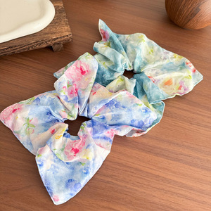 À la mode Vente Chaude Haut De Gamme Polyvalent Peinture À L'huile Style Floral Mouchoir pour Femmes Gros Intestin Anneaux - Product Image 3