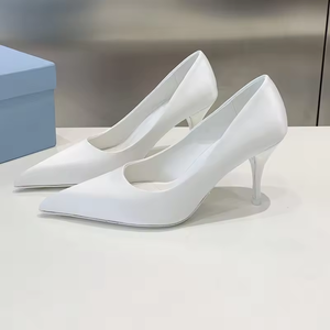 Chaussures à talons hauts en cuir véritable pour femmes Talons blancs Fabriquées à la main Marque de luxe Chaussures à talons hauts de créateur de luxe avec logo - Product Image 2