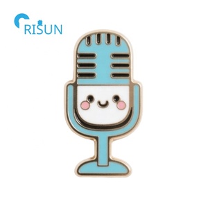 Pin de Solapa con Micrófono de Música Hip <span class=keywords><strong>Hop</strong></span> Rap, Pin de Esmalte Suave y Duro, Broche Personalizado con Micrófono - Product Image 2