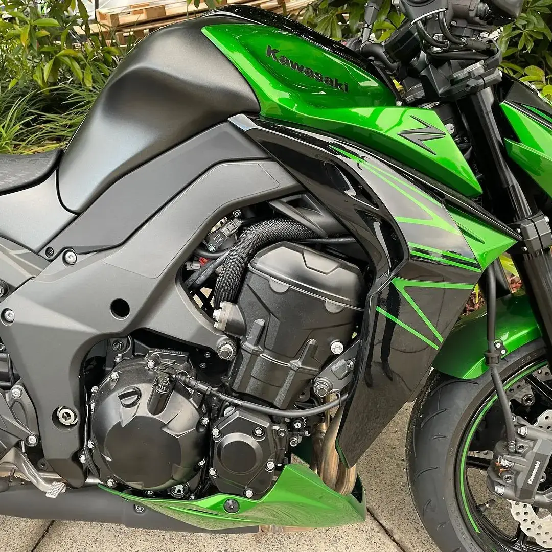 बड़ी बाइक 2023 कावासाकिस Z1000 ABS स्पोर्टबाइक डर्ट बाइक मोटरसाइकिल