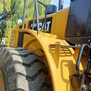 Chargeuse sur pneus Cat 966 d'occasion, modèle 2023, d'origine japonaise, modèle classique robuste, efficace pour les carrières, la construction et les ports. - Product Image 4