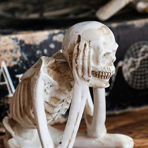 2025 Halloween <span class=keywords><strong>squelette</strong></span> lecture Spooky résine Figurine écologique décor de table pour les fêtes jardins Festivals - Product Image 6
