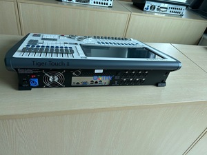 คอนโซลควบคุมไฟ <span class=keywords><strong>Tiger</strong></span> Touch Light Mixer Titan DMX 512 สำหรับควบคุมไฟเวที <span class=keywords><strong>tiger</strong></span> <span class=keywords><strong>2</strong></span> - Product Image 4