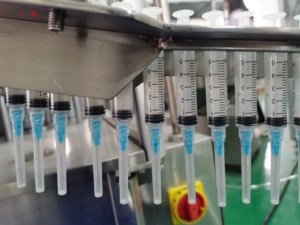 Macchina per la produzione di siringhe autodistruttive completamente automatiche di vendita calda con prezzo di fabbrica - Product Image 3