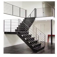 TAKA Escalier Droit Extérieur en Métal Sur Mesure avec Rampe en Acier Décoratif