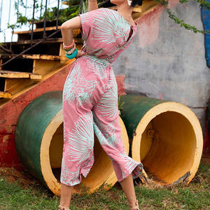 จั๊มสูทคอทรงกลม แขนสั้น ลาย Aloha รุ่นใหม่ ปี 2026 ทรงเข้ารูปเอว ผลิตจากผ้าเรยอนเนื้อนุ่มสำหรับผู้หญิง - Product Image 2