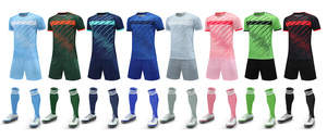 Set Jersey Sepak Bola Cepat Kering Pria 2 Potong Seragam Latihan Sepak Bola Kaos Olahraga Bernapas + Celana Pendek - Product Image 2