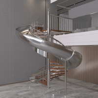 Escalier en colimaçon moderne Yu Stairs en acier inoxydable avec marches en bois, décoratif et circulaire