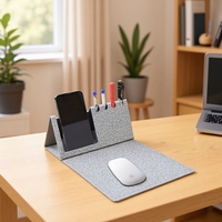 Tapis de souris gaming avec supports pour téléphone/stylo, charge sans fil, tapis de bureau en caoutchouc ultra-lisse, antidérapant, imperméable, noir classique, pour la maison et le bureau