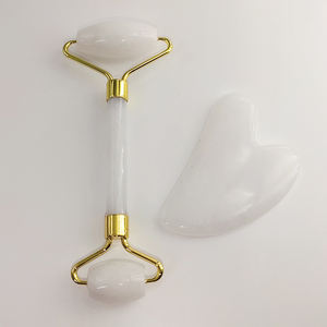 Magnifique ensemble de rouleaux de massage facial en jade et quartz rose, comprenant un rouleau de massage en pierre Bai Jia Cui et un ensemble Guasha - Product Image 3