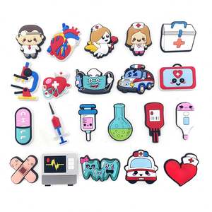 नीता 42 टुकड़े कार्टून क्लॉग जूता आकर्षण सहायक उपकरण डॉक्टर और नर्स श्रृंखला लड़कियों के पसंदीदा पार्टी उपहार - Product Image 3