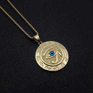 Collar con Colgante de Acero Inoxidable del Ojo de Horus del Antiguo Egipto - Product Image 3