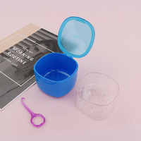 Boîte de Rangement et de Nettoyage pour Prothèses Dentaires et Appareils Orthodontiques en Plastique ABS Imperméable Multicolore avec Compartiment, Vente en Gros Européenne