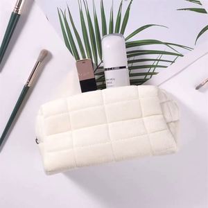 Free Sample Customized Makeup Cosmetic Bag Aesthetic Accessories <b>Make</b> <b>Up</b> Purse Bag Small Quilted <b>Pouch</b> cosmetic bags - Product Image 3