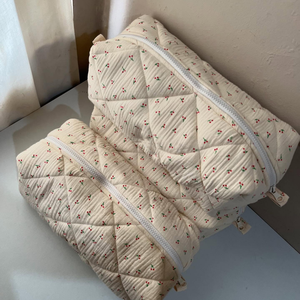 Hot Selling Factory Handmade Custom Women's Quilted Makeup <strong>Bag</strong> with Logo, Toiletry <strong>Bag</strong>, Dyson <strong>Hair</strong> <strong>Dryer</strong> Storage <strong>Bag</strong> - Product Image 5