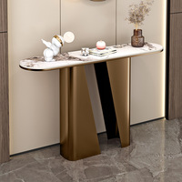 Console d'entrée de style italien, table longue murale de luxe léger, plateau en pierre, plateforme de présentation minimaliste en métal multifonctionnelle
