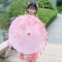 Sombrilla de Seda con Flecos de Pétalos - Accesorio de Danza de Tamaño Pequeño para Actuaciones Infantiles y Sesiones de Fotos de Hanfu
