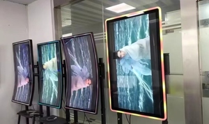 Moniteur à écran tactile incurvé en C de 43 pouces en option Bande lumineuse LED à carte 3M Affichages de signalisation numérique de jeu capacitif <span class=keywords><strong>LCD</strong></span> vertical - Product Image 3