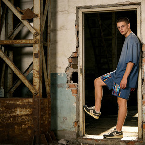 Pantaloncini Vintage <span class=keywords><strong>con</strong></span> Colore Sfumato, Lavaggio Enzimatico, Bordi Arrotolati, Stampa DTG Personalizzata, Logo Personalizzato, Pantaloni God - Product Image 5