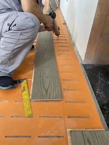 PE IXPE Ẩm Proofer Nhôm Lớp Bọt Với Keo Lỗ 2Mm 3Mm Độ Dày Thiết Kế Sàn Gỗ Nhiều Lớp Foam Underlay PE - Product Image 6