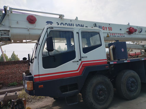 Grue à camion Zoomlion d'occasion de 50 tonnes avec flèche télescopique (5 sections, 42 m de longueur), moteur et pompe inclus - Product Image 4