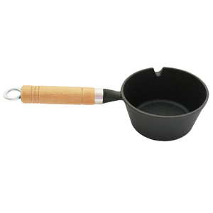 Mini-<span class=keywords><strong>casserole</strong></span> <span class=keywords><strong>en</strong></span> <span class=keywords><strong>fonte</strong></span> pré-assaisonnée avec poignée <span class=keywords><strong>en</strong></span> bois et bec verseur pour faire fondre et verser – Poêle à frire - Product Image 3