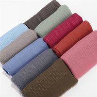 Hijab Muslim Polos Bahan Polyester Kerut dengan Hiasan Rhinestone Berkilau, Selendang Kerut, Kerudung Wanita Muslim