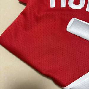 Özel Klasik Kulüp Logolu Erkek Futbol Forması 0708 Retro Nefes Alabilen Polyester Kısa Kollu Üst Manchester Unie - Product Image 4