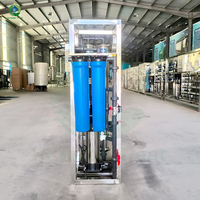 Système de traitement d'eau RO sans réservoir 500 LPH économique, installation de filtration par osmose inverse monophasée 0,5 T/H pour petites entreprises