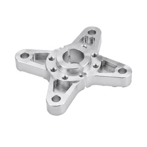 Brida de sujeción en forma de estrella de aluminio, fresada por CNC, personalizada OEM, con montura de 4 mordazas tipo araña, para conexión de robots y automatización, con mecanizado por electroerosión por hilo (EDM) - Product Image 1