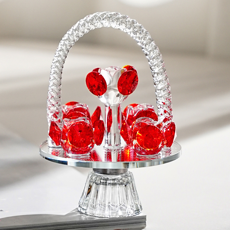 Panier de fleurs rouges