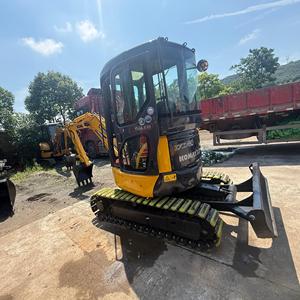 Excavadora Komatsu PC30 de Japón con Rendimiento Hidráulico Superior, Diseño de Cola Corta Flexible para Trabajos Urbanos en Espacios Reducidos - Product Image 3