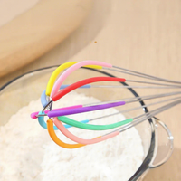 Batteur à oeufs manuel en silicone coloré avec poignée en acier inoxydable et PP Outil de cuisson domestique Noël