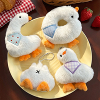 Porte-clés en peluche d'oie en gros, logo brodé personnalisé, breloque de sac en peluche douce, décoration de sac à dos et cadeau d'activités
