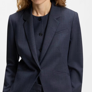 Trajes y Blazers de Mujer en Azul Marino Oscuro, Cuello de Solapa con Muescas, Corte Entallado, Mezcla de Lana Premium, Ropa de Trabajo para Oficina - Product Image 4