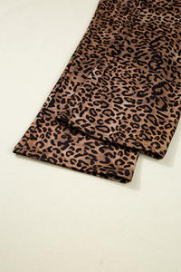 Женский топ с леопардовым принтом и контрастной отделкой - Product Image 6