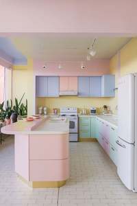 Custom Retro Caramel Color <b>Cabinets</b> <b>Small</b> Commercial Space Built-in Gas Stove Solid Wood Island Whole-House Custom Easy to Clean - Product Image 3