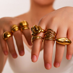 Vintage titânio anel de aço para mulheres personalidade multi-camada círculo <span class=keywords><strong>Design</strong></span> com mola água gota torção para festa de noivado
