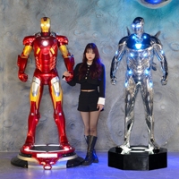 Patung Karakter Marvel 1:1 Ornamen Besar Bercahaya Iron Man Dekorasi Kafe Internet Bioskop