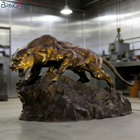 Sculpture d'animal grandeur nature en bronze et laiton, statue de tigre en métal sur mesure, décoration extérieure personnalisée, fabrication artisanale