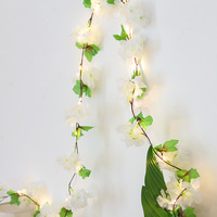 Guirnalda de Luces Decorativas con Hojas Verdes y Flores de Cerezo para el Hogar, Bodas y Decoración de Festivales