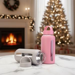 Modern Customize Wide Mouth Borosilicate Glass 800ml Leak-Proof Water <b>Bottle</b> with Silicone Sleeve 2in1 Lid Sports Use - Product Image 1