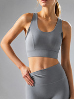 Soutien-gorge de sport haute performance pour femme avec coussinets intégrés, fermeture à 3 rangées de crochets et œillets au dos, idéal pour la course, la gym, le yoga et l'entraînement physique
