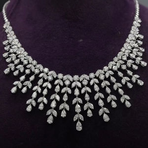 Collar de Moda para Mujer con Diamante Sintético Cultivado en Laboratorio, Corte Pera, Chapado en Oro de 14/18 Quilates, Certificado IGI, Collar de Boda con Diamante Swaroop BG-3731 - Product Image 1