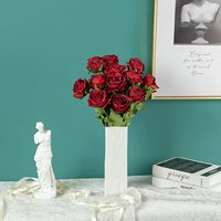 Langstieliger Künstlicher Seidenblumenstrauß Realistische Rosen Rote Blumen für Heim Hochzeit Weihnachten & Neujahrsparty Dekoration