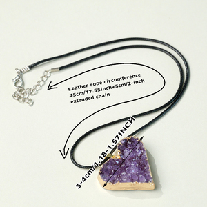 Collana con Pendente a Cuore in Ametista Naturale all'Ingrosso, Bordo Placcato Oro, Grappolo di Cristalli <span class=keywords><strong>per</strong></span> <span class=keywords><strong>Amore</strong></span> ed Energia Positiva - Product Image 2