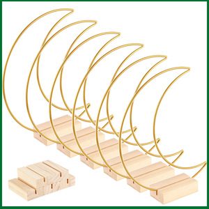 Couronne en fer laqué or en forme de lune avec base en <span class=keywords><strong>bois</strong></span> - <span class=keywords><strong>Cercle</strong></span> métallique <span class=keywords><strong>attrape</strong></span>-rêves, Décoration de table - Product Image 1