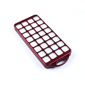 TPF Vente en gros Banque de puissance portable 8000mAh Mini <span class=keywords><strong>chargeur</strong></span> mobile <span class=keywords><strong>solaire</strong></span> bon marché 32 lumières LED Interface d'entrée USB de puissance de sortie 40W - Product Image 2